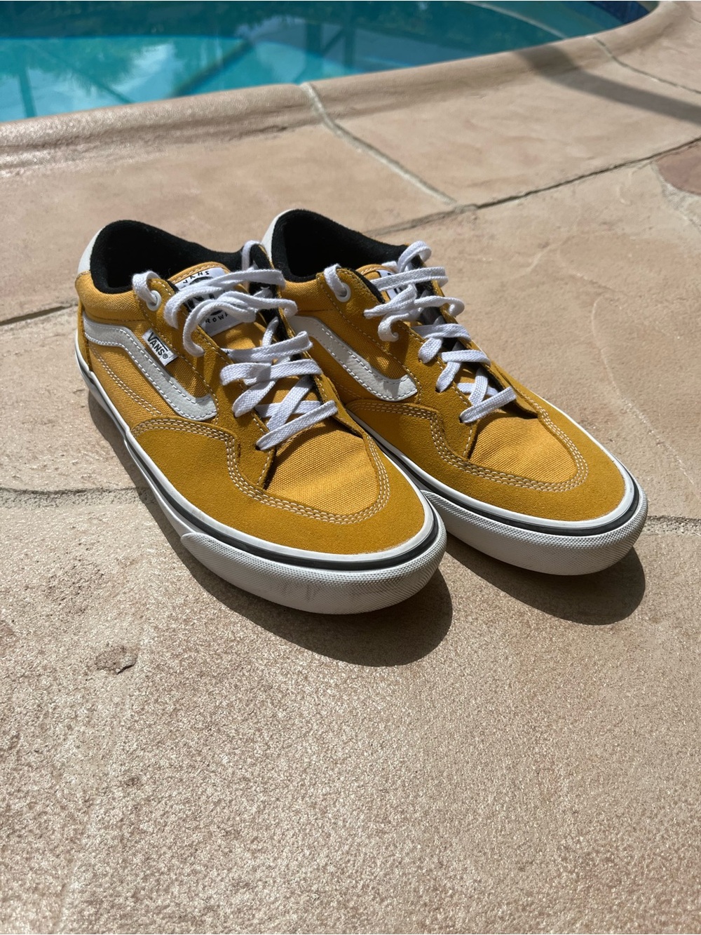 Vans Old Skool Sneakers in Mustard